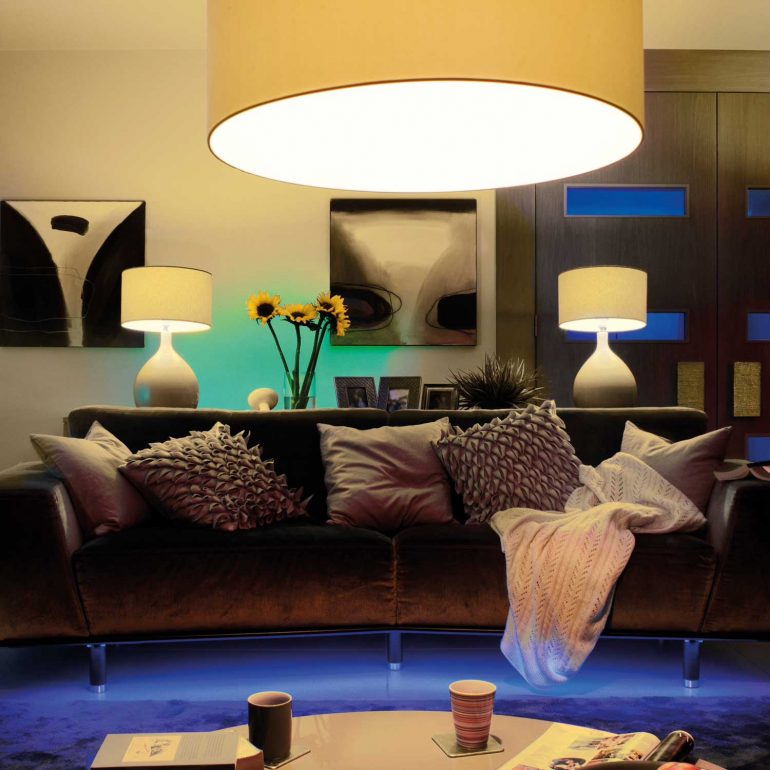 Philips Hue White and Colour Wireless Ambiance Starter Kit
