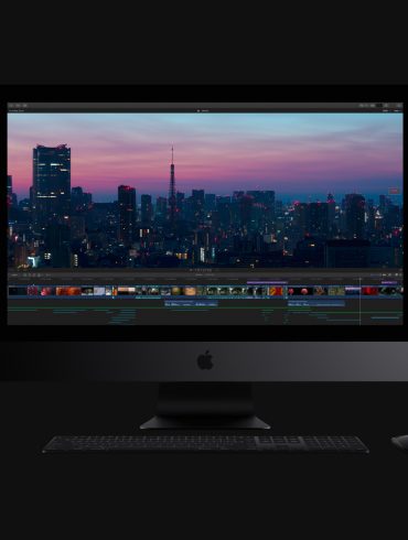 New 2017 Apple iMac Pro with Monitors