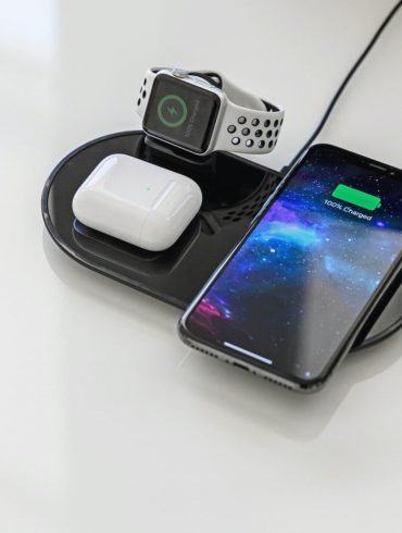 mophie 3-in-1 wireless charger iphone airpods and apple watch